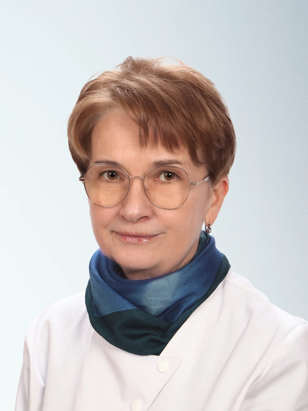 Dr. Sánta Dóra